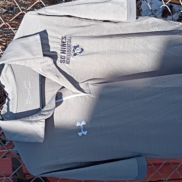 Polos - Picture 9 of 13